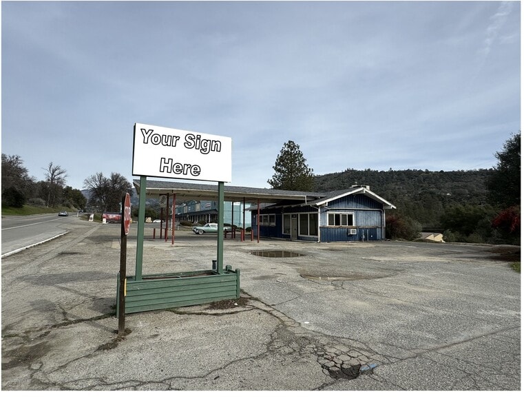 40843 Highway 41, Oakhurst, CA for sale - Building Photo - Image 1 of 14