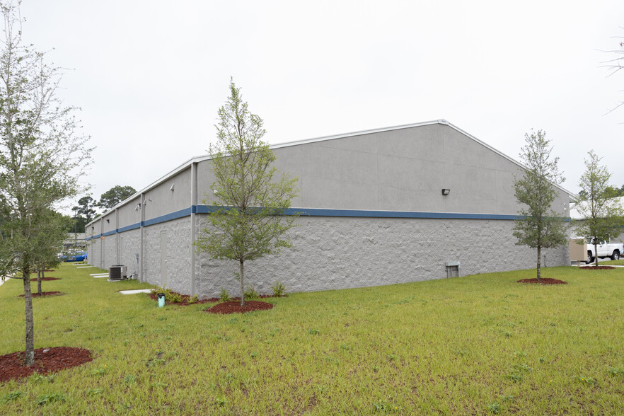 7240 Golden Wings Rd, Jacksonville, FL for lease - Construction Photo - Image 1 of 7