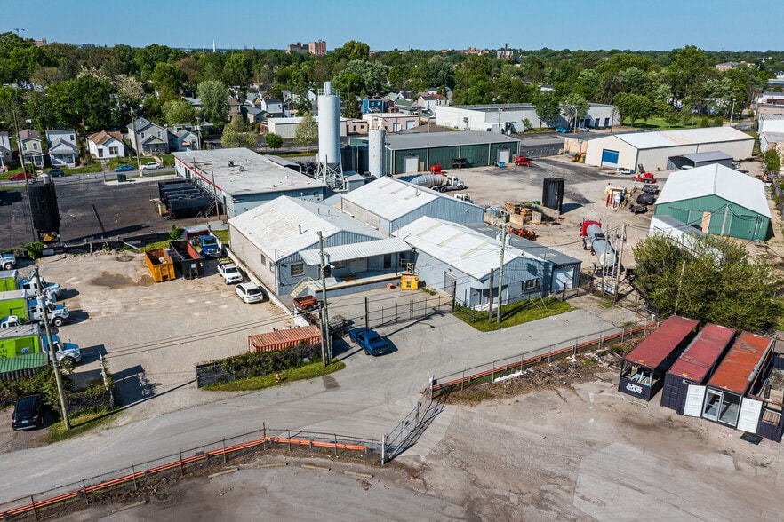 521 Woodbine Ave, Louisville, KY for sale - Building Photo - Image 2 of 2