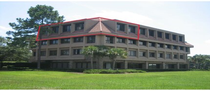 23B Shelter Cove Ln, Hilton Head Island, SC for lease Building Photo- Image 1 of 7