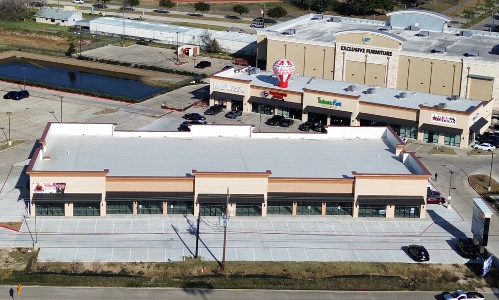 25414 Northwest Fwy, Cypress, TX for lease - Building Photo - Image 2 of 17