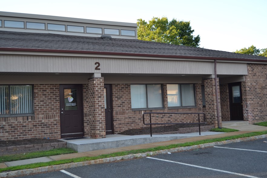 400 Candlewood Commons, Howell, NJ for sale - Building Photo - Image 1 of 1