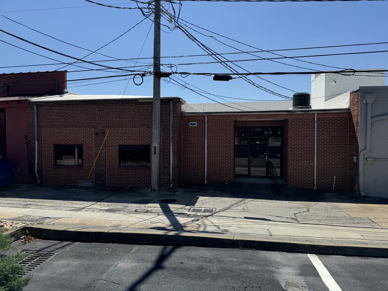 209 Cherokee St, Kingsport, TN for lease - Building Photo - Image 2 of 11