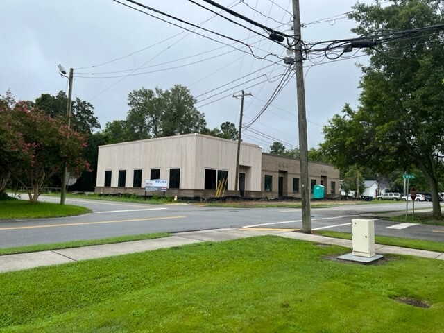 113 N Magnolia St, Summerville, SC for lease - Building Photo - Image 1 of 7