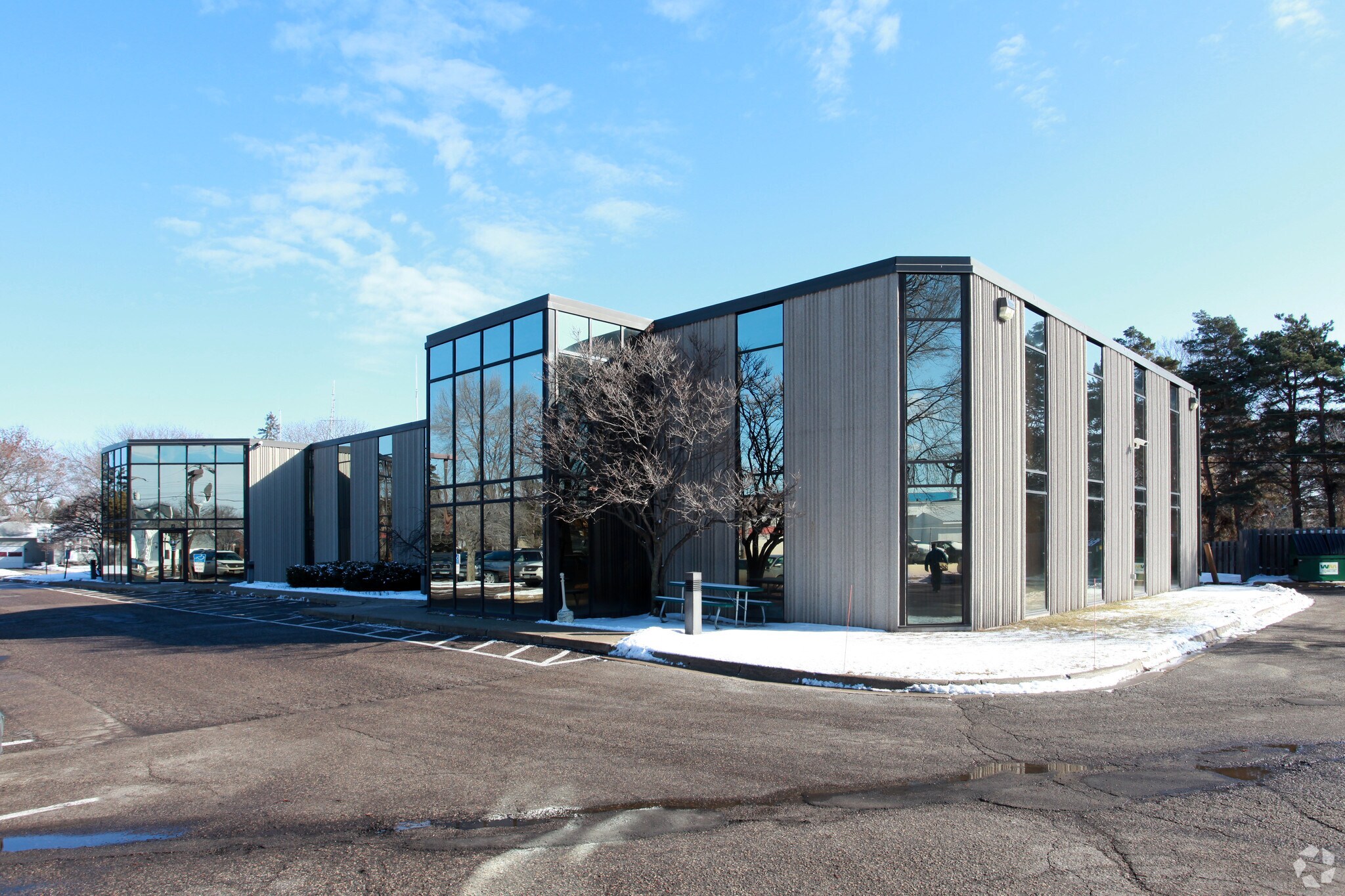 9110 Meadowview Rd, Bloomington, MN for sale Primary Photo- Image 1 of 1