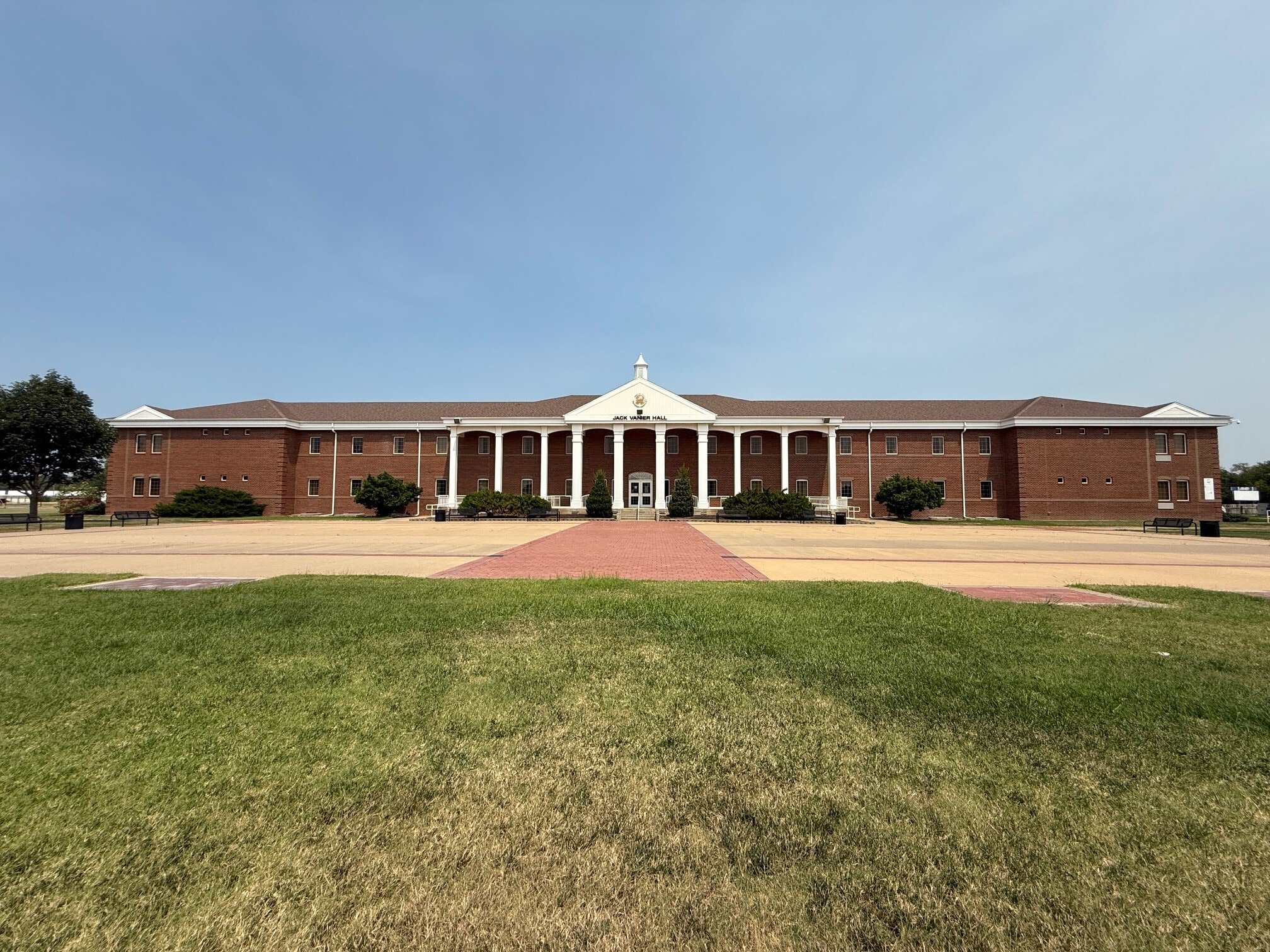 110 W Otis Ave, Salina, KS for sale Primary Photo- Image 1 of 9