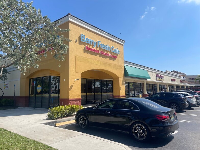 6901 Okeechobee Blvd, West Palm Beach, FL for lease - Building Photo - Image 2 of 17