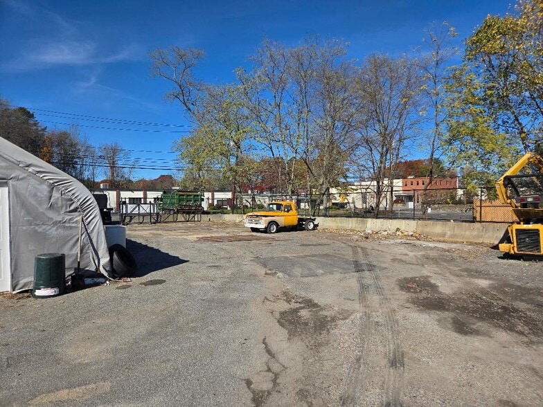 50 Union Ave, Sudbury, MA for lease - Building Photo - Image 3 of 6