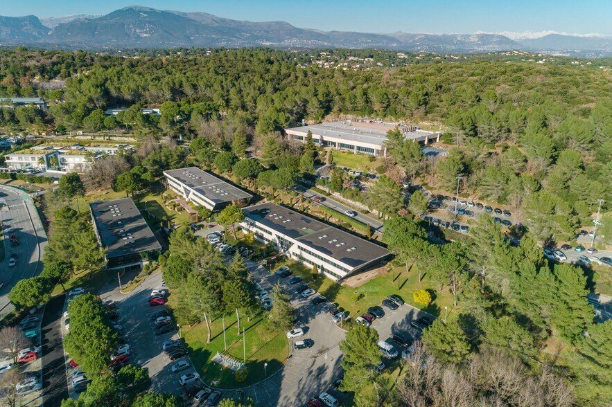 300 Rue Du Vallon, Valbonne for lease - Building Photo - Image 2 of 9