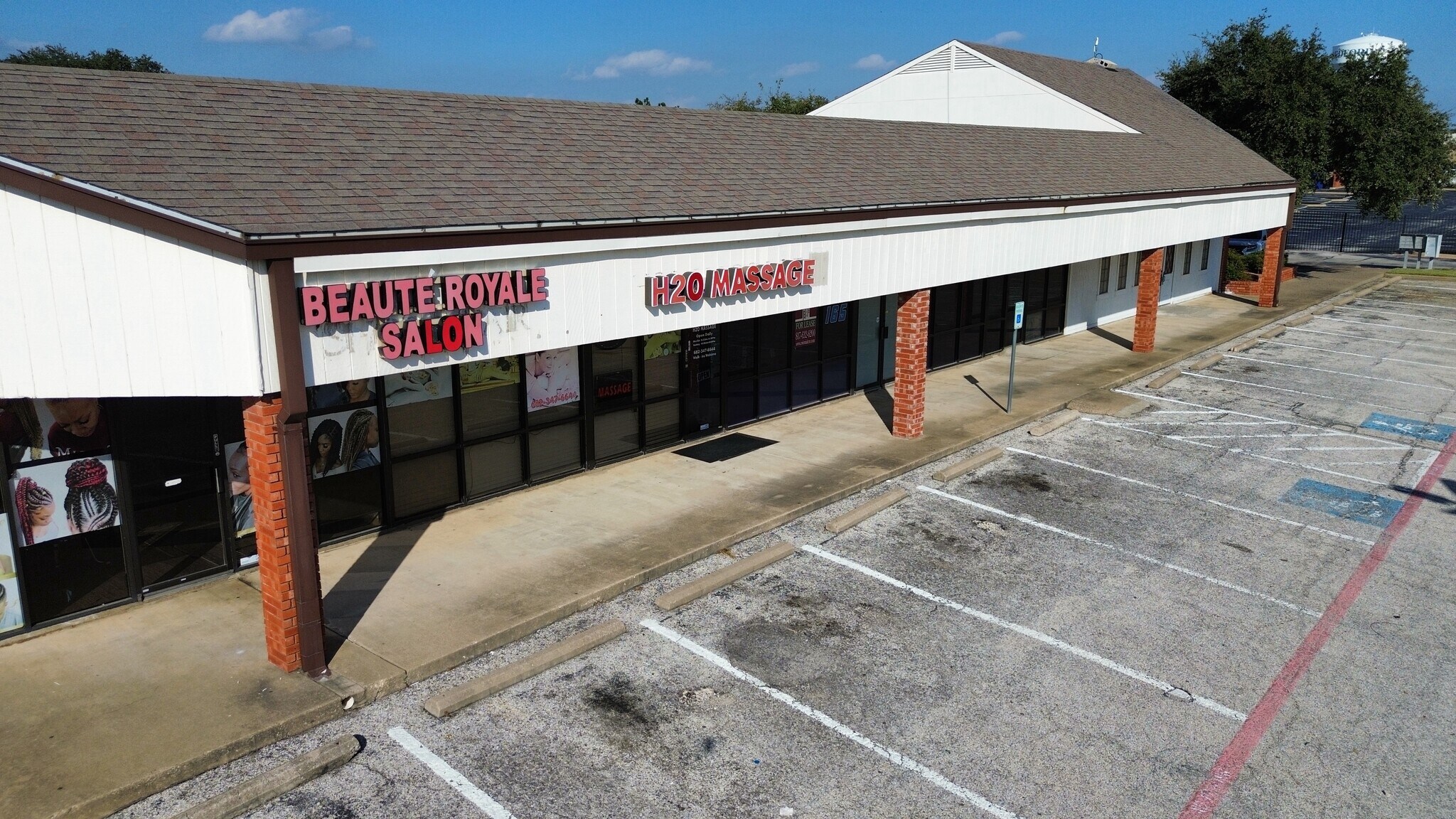209 Bedford Rd, Bedford, TX for lease Building Photo- Image 1 of 18