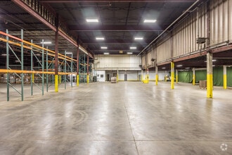 1500 Delaware Ave, Des Moines, IA for sale Interior Photo- Image 2 of 10