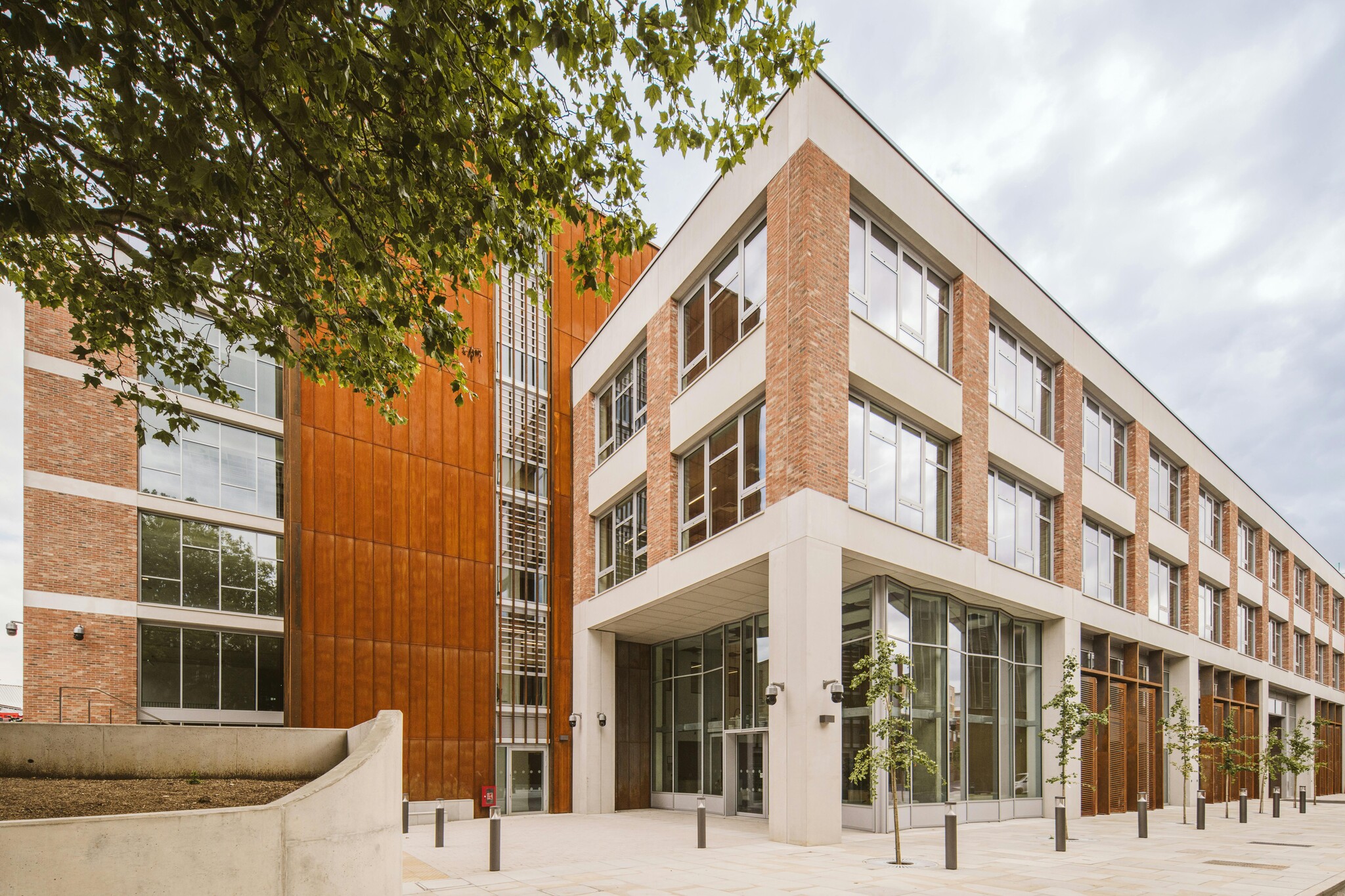 Brandon Rd, London for lease Building Photo- Image 1 of 17