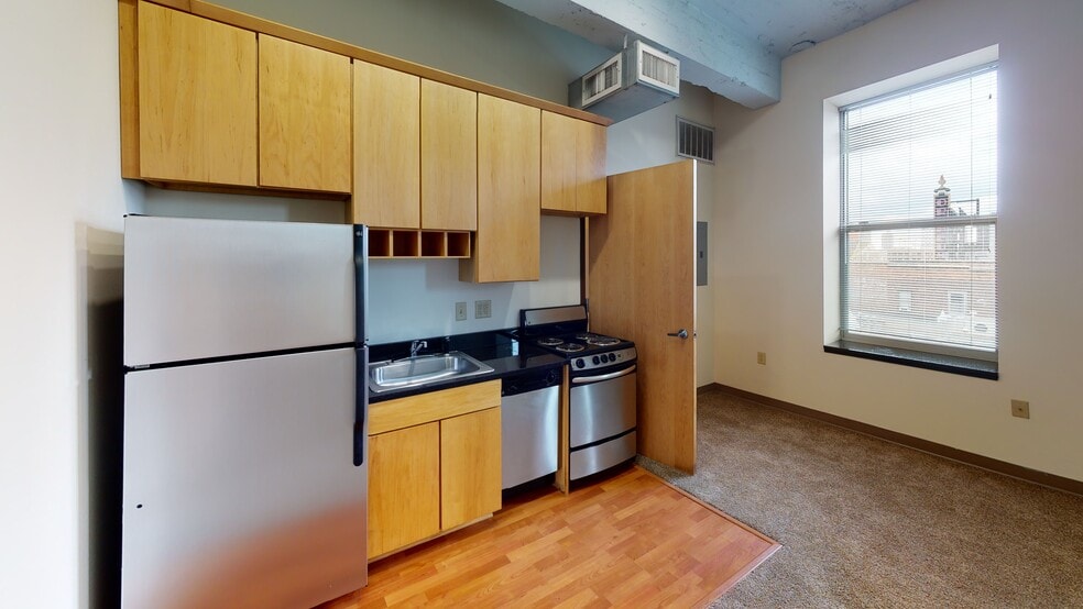 814-816 Hennepin Ave, Minneapolis, MN for sale - Matterport 3D Scan - Image 2 of 22