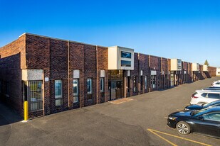 1420-1490 Rue Beaulac, Saint-Laurent QC - Warehouse