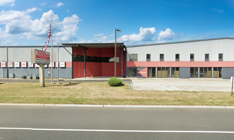 2501 Route 73 S, Cinnaminson, NJ for sale - Building Photo - Image 1 of 2