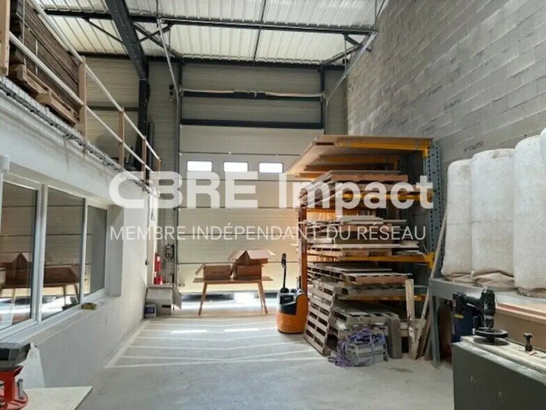 Flex in Cernay-lès-Reims for lease - Interior Photo - Image 1 of 10