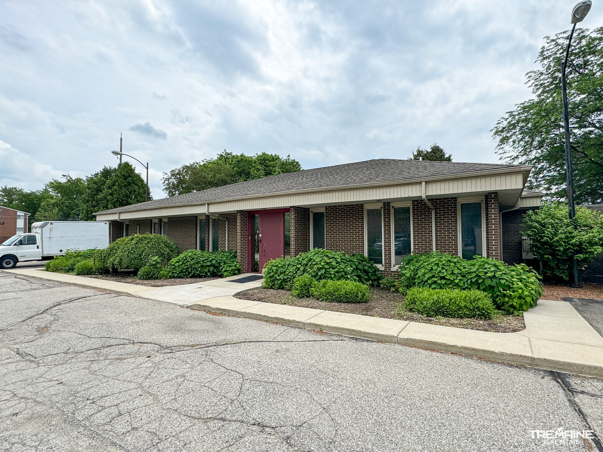 4020 Hammerberg Rd, Flint, MI for sale Building Photo- Image 1 of 1