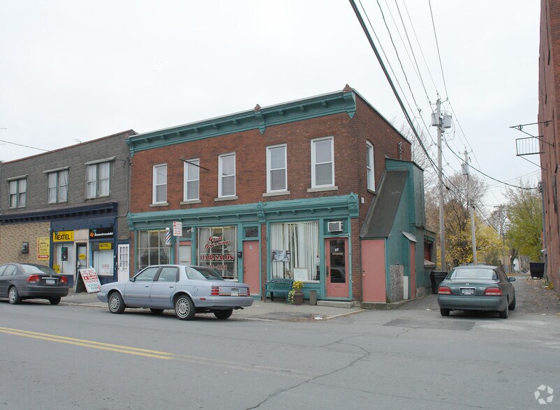 30 112th Ave, Troy, NY for sale - Primary Photo - Image 1 of 1