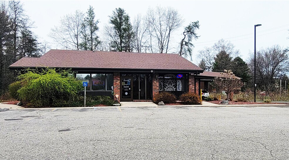 1885 E Us 23, East Tawas, MI for sale - Building Photo - Image 1 of 19