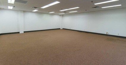 4929 50 St, Red Deer, AB for lease Interior Photo- Image 2 of 4