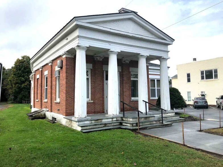 177 Main St, Poultney, VT for sale - Primary Photo - Image 1 of 1
