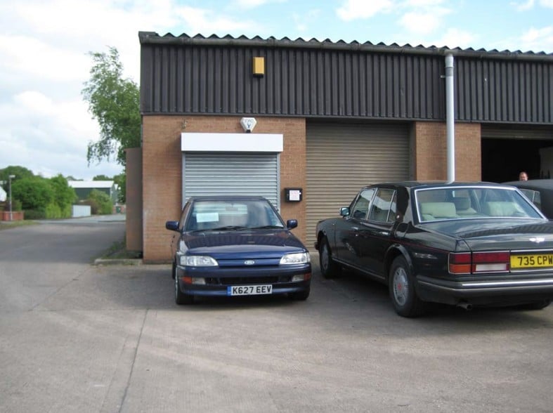 Quakers Coppice, Crewe for lease - Building Photo - Image 3 of 4