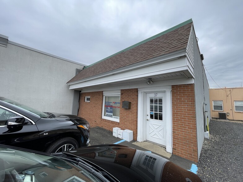 37 S Main St, Manville, NJ 08835 - Office for Lease | LoopNet