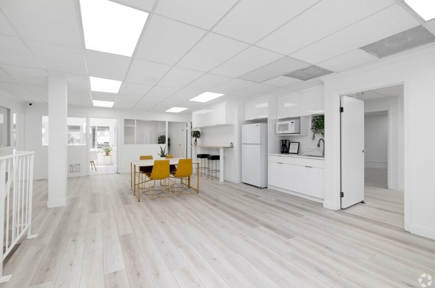 11520 Jefferson Blvd, Culver City, CA for lease - Lobby - Image 2 of 15