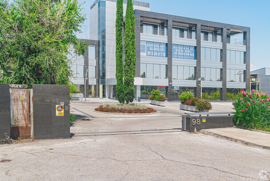 Carretera Fuencarral, 98, Alcobendas, Madrid for lease - Building Photo - Image 3 of 11