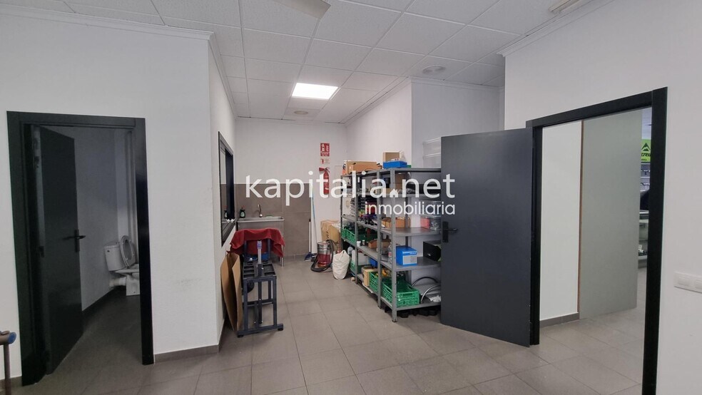Retail in Ontinyent, Valencia for lease - Building Photo - Image 2 of 4