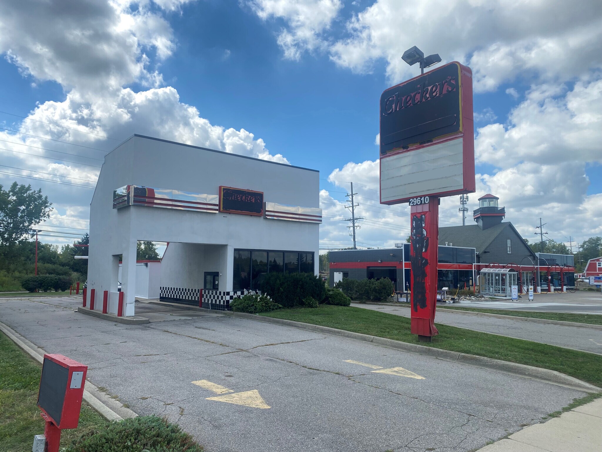 29610 23 Mile Rd, Chesterfield, MI 48047 Checkers