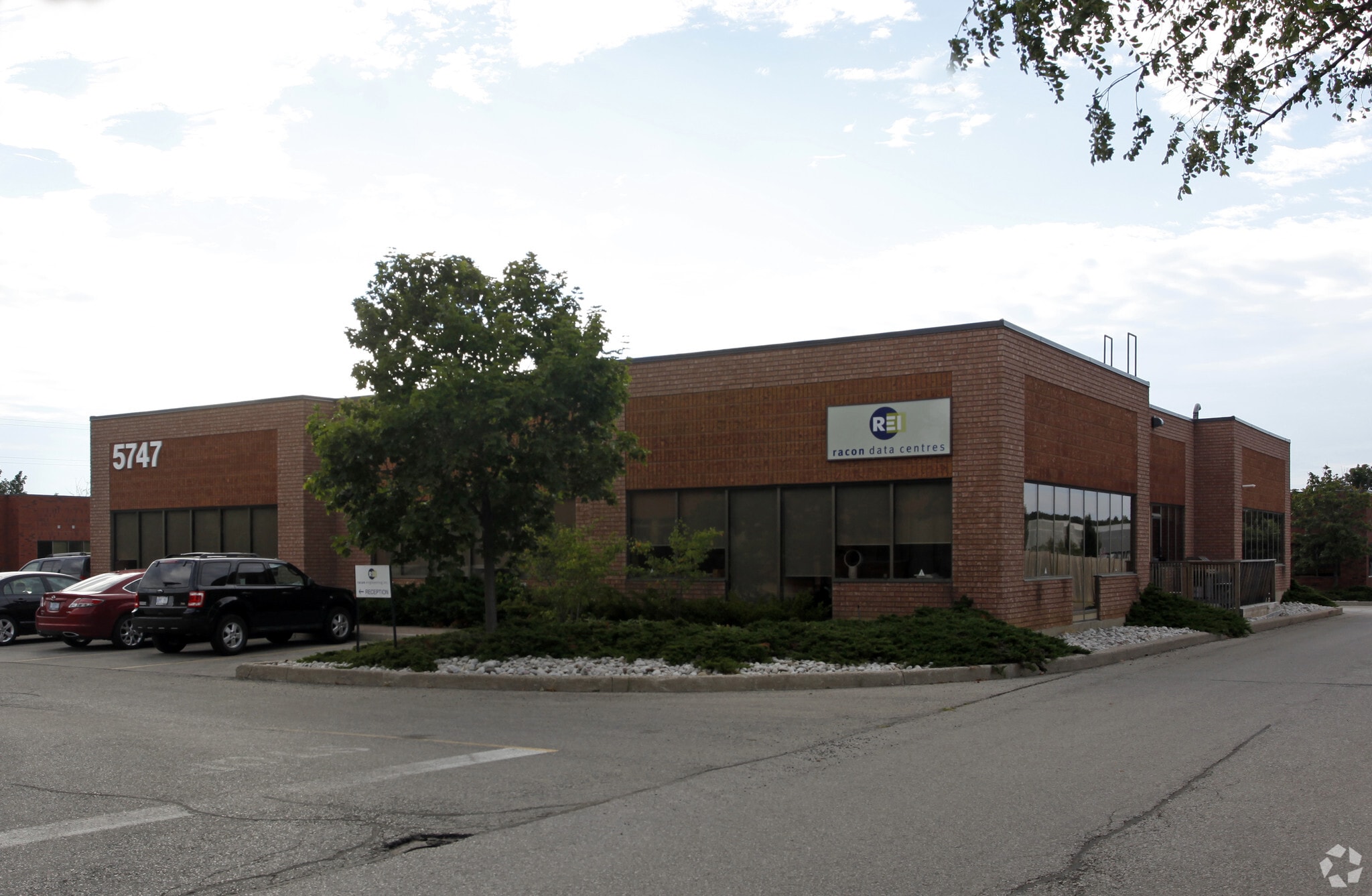 5747 Coopers Ave, Mississauga, ON for sale Primary Photo- Image 1 of 1