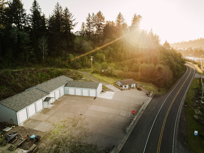 855 NE Alsea Hwy, Waldport, OR for sale - Building Photo - Image 1 of 9