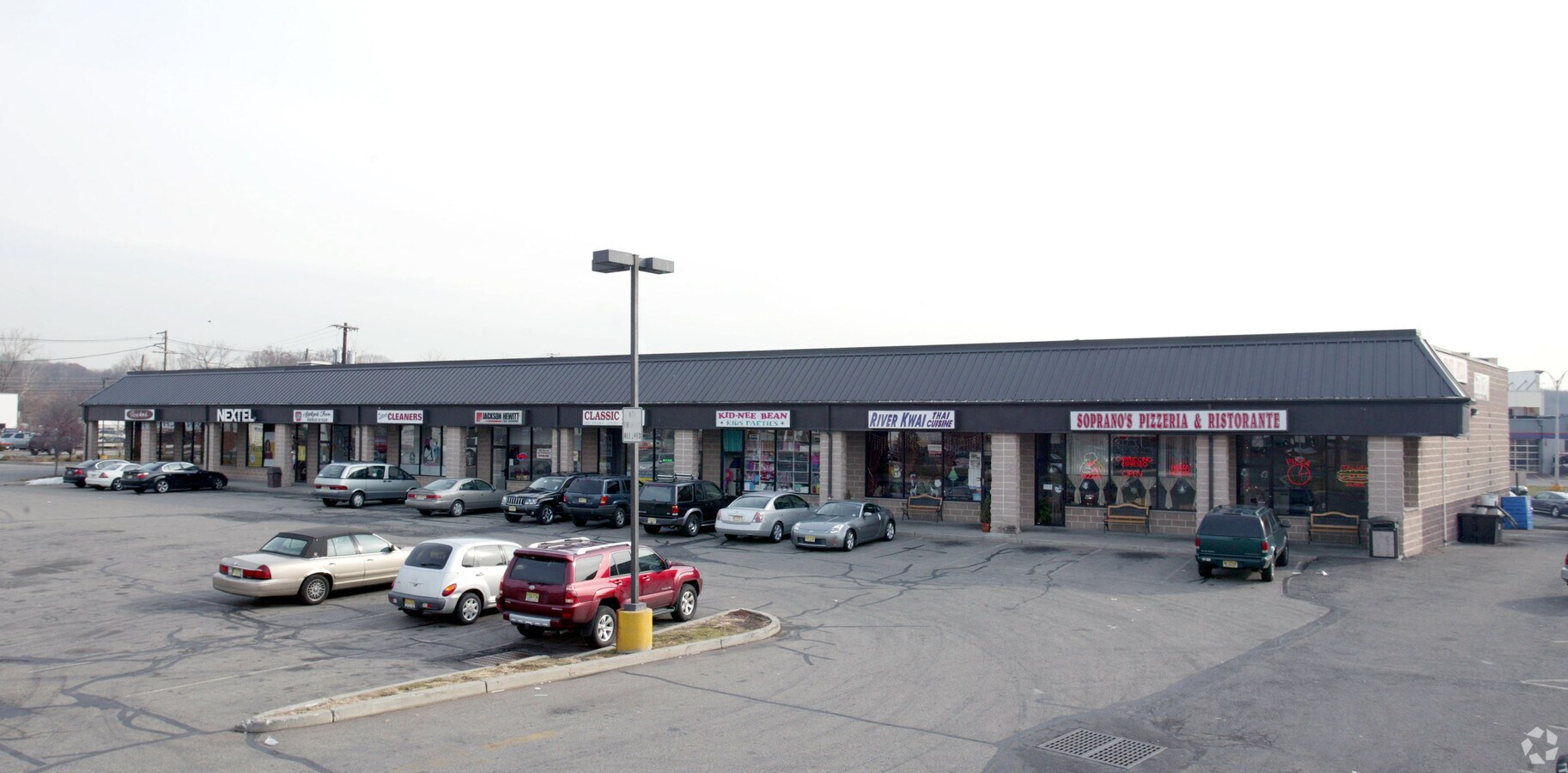 400 Minnisink Rd, Totowa, NJ 07512