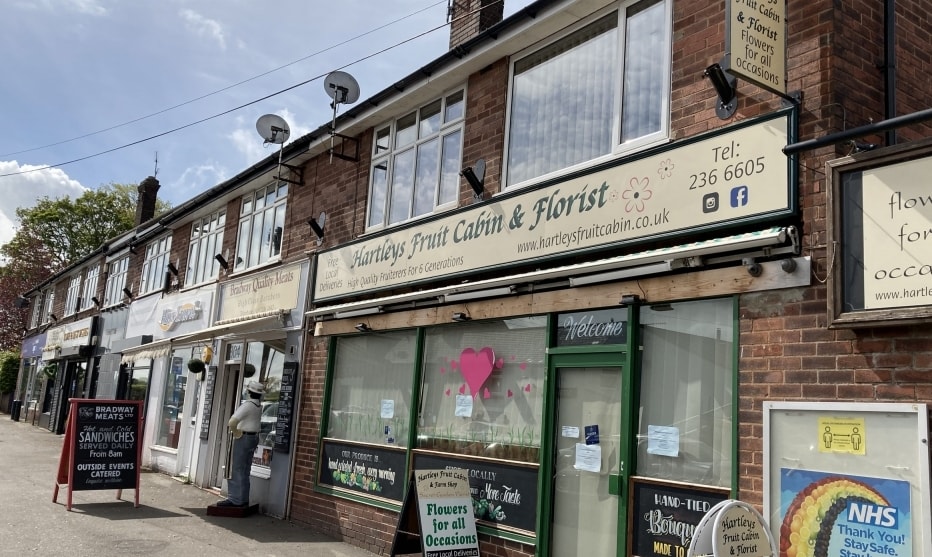 302 Twentywell Ln, Sheffield for sale - Primary Photo - Image 1 of 1