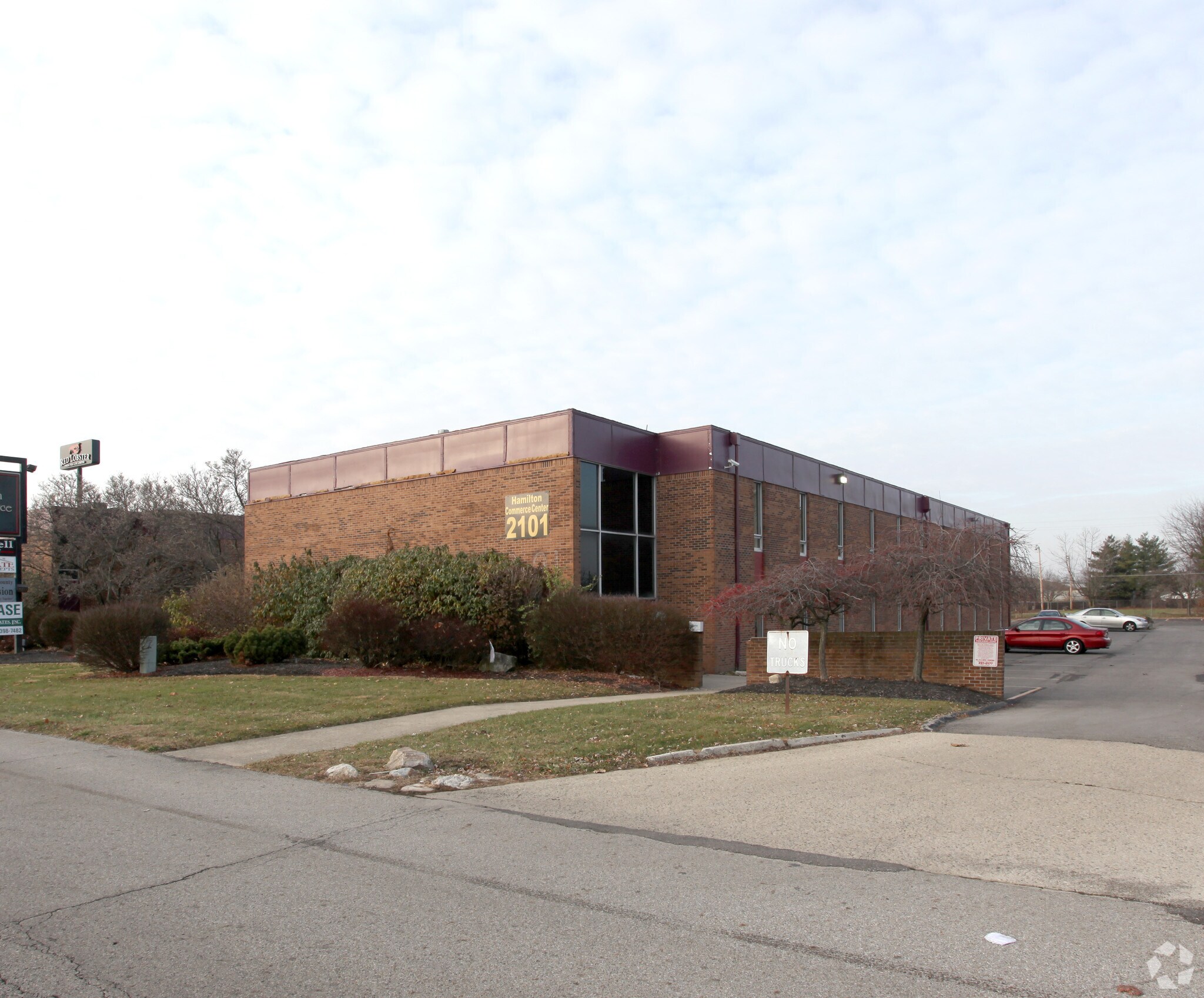 2101 S Hamilton Rd, Columbus, OH 43232 Office for Lease