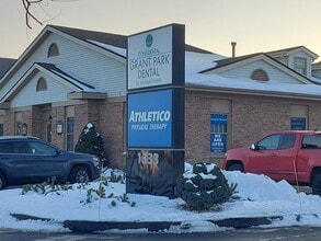 1333 College Ave, South Milwaukee, WI for lease Building Photo- Image 2 of 10