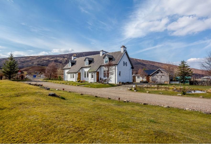 Balsporran Cottages, Dalwhinnie for sale Primary Photo- Image 1 of 1