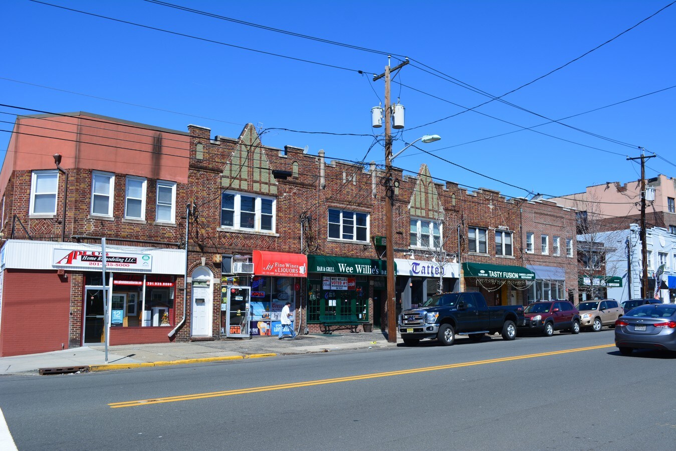 35 Ridge Rd, Lyndhurst, NJ 07071