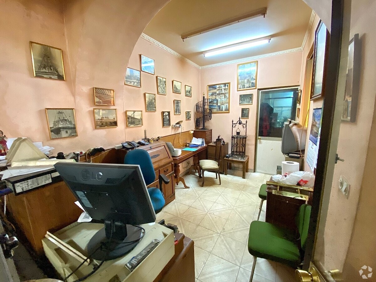 San Lorenzo de El Escorial, MAD 28200 - Unit Puerta 01, Esc. 1 -  - Interior Photo - Image 1 of 2