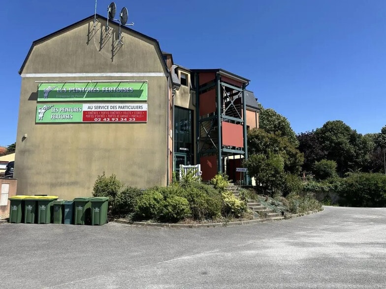 Retail in La Ferté-Bernard for sale - Building Photo - Image 2 of 17