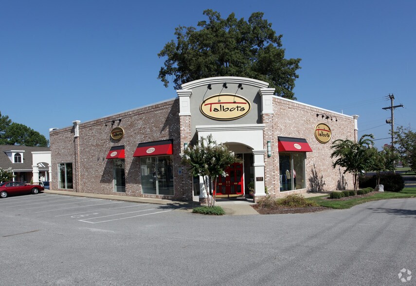 2189 N Highland Ave, Jackson, TN 38305