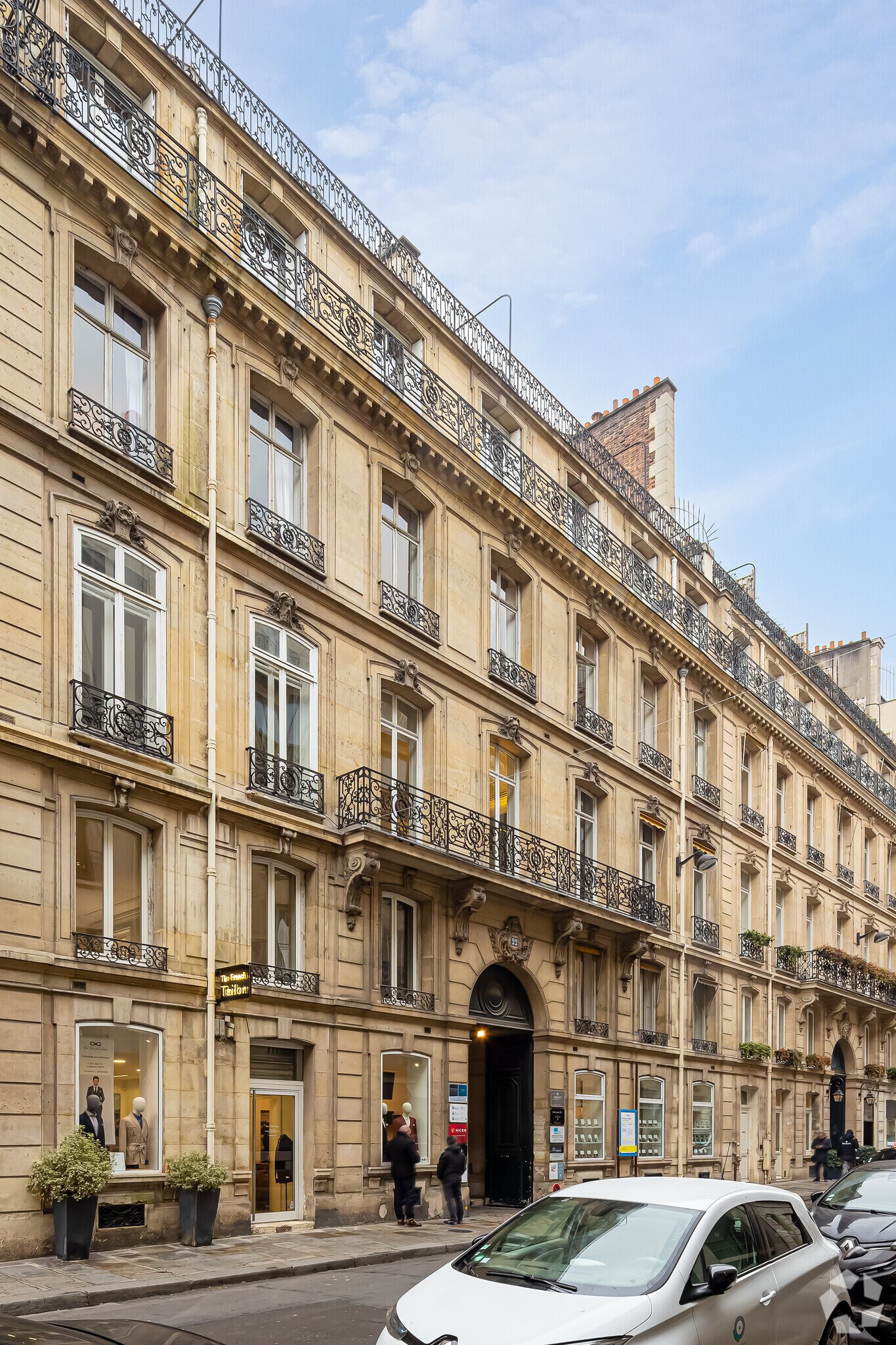 22 Rue De L'Arcade, Paris for lease Primary Photo- Image 1 of 5