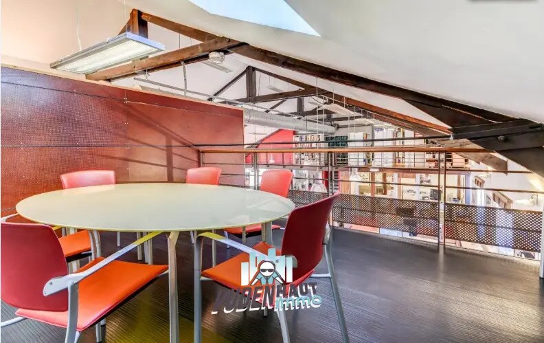 Office in Toulouse for sale Interior Photo- Image 1 of 10