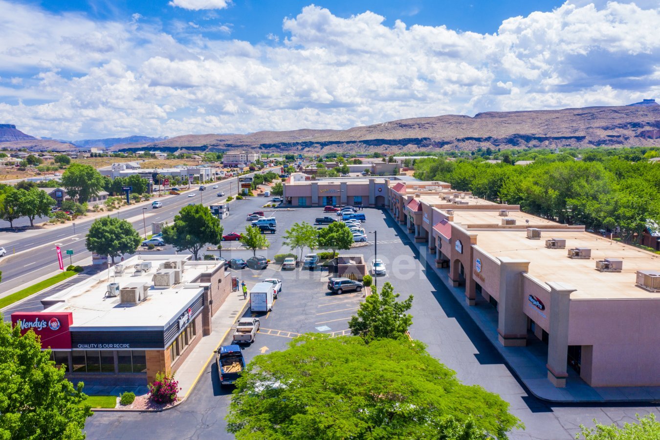 1141 W State St, Hurricane, UT 84737