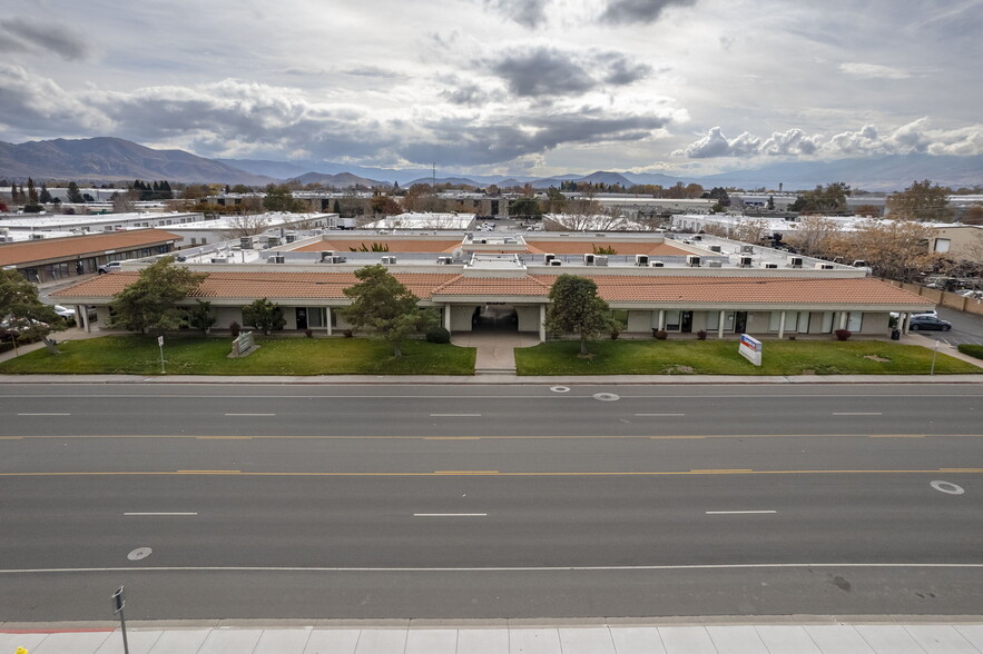 255 Glendale Ave, Sparks, NV for sale - Building Photo - Image 1 of 8