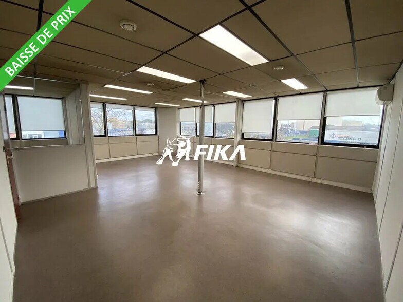 Office in Toulouse for lease - Interior Photo - Image 1 of 8