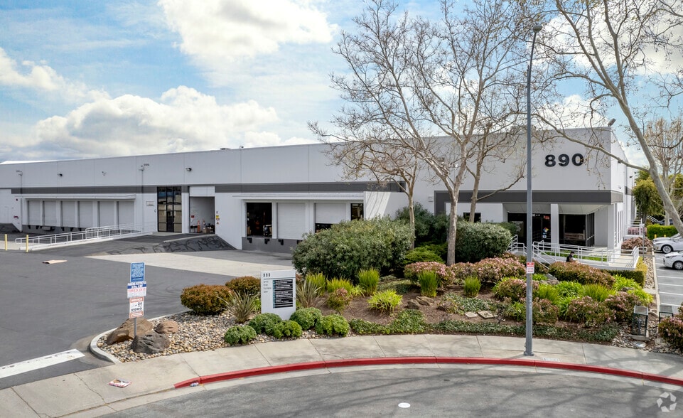890 Service St, San Jose, CA for lease - Building Photo - Image 3 of 5