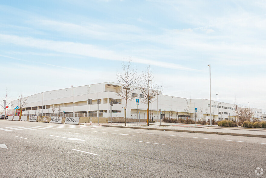 Calle Cerceda, 2, Madrid, Madrid for lease - Building Photo - Image 2 of 8