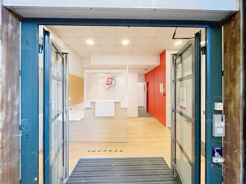 206 Avenue Félix Faure, Lyon for lease - Interior Photo - Image 3 of 8